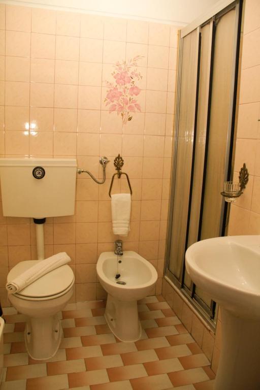 Sao Neutel Hotel Кавес Стая снимка