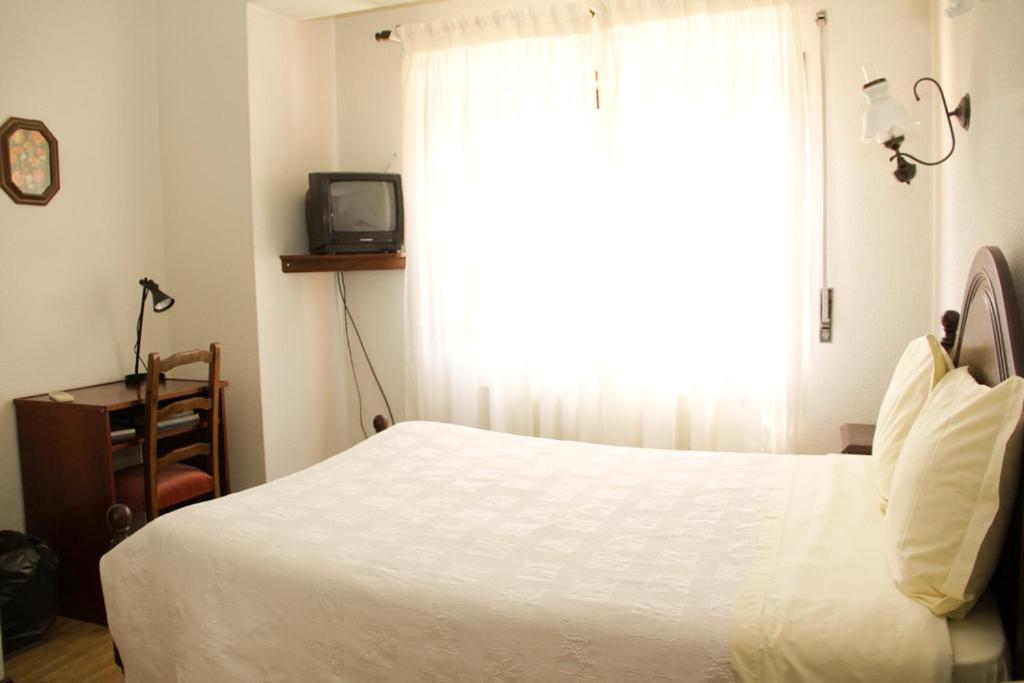 Sao Neutel Hotel Кавес Стая снимка
